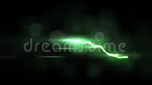 动画绿色闪电飞行黑色背景无缝环动画新品质独特自然光效果视频的预览图