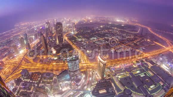 迪拜市区从白天到晚上的过渡视频的预览图