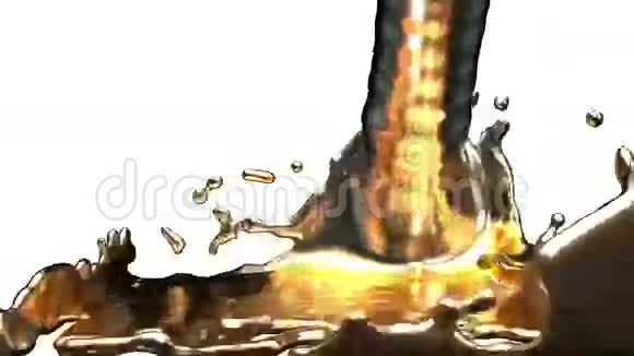 液体黄金正在白色背景下填充屏幕三维渲染运动元素设计逼真的动画视频的预览图