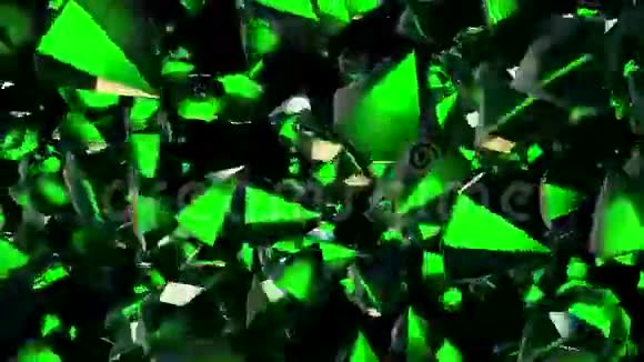 抽象旋转黑色上绿色的飞舞宝石视频的预览图