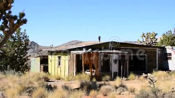 莫哈韦沙漠弃矿营地视频的预览图