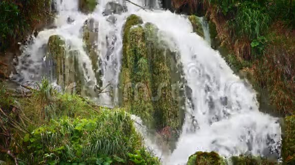 欧洲克罗地亚有瀑布的湖泊地点国家公园Plitvice视频的预览图