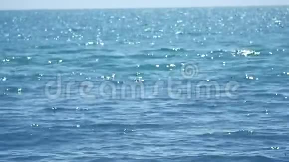 水海海洋抽象背景海上自然度假视频的预览图