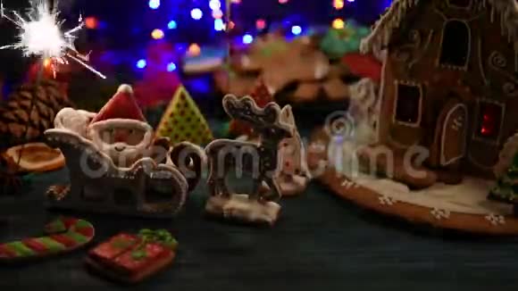 新的岁月和圣诞节的姜饼视频的预览图