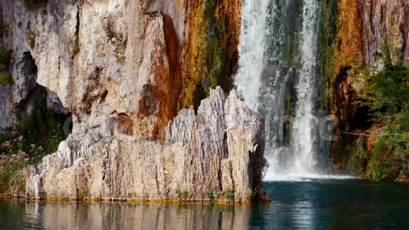 欧洲克罗地亚有瀑布的湖泊地点国家公园Plitvice视频的预览图