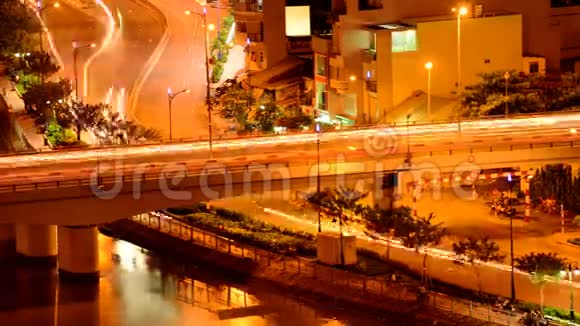 胡志明市市区夜间交通失速越南视频的预览图