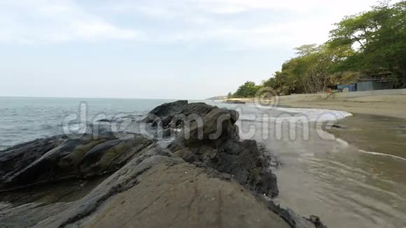 泰国的热带海滩视频的预览图