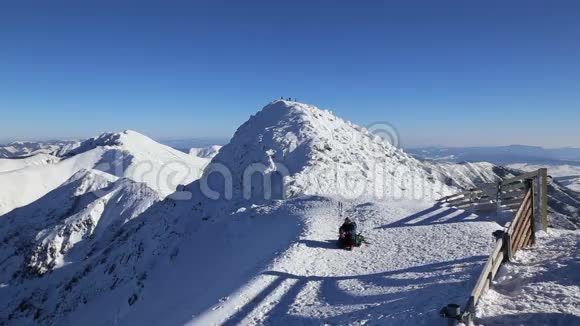 雪山滑雪贾斯纳斯洛伐克塔特拉斯视频的预览图