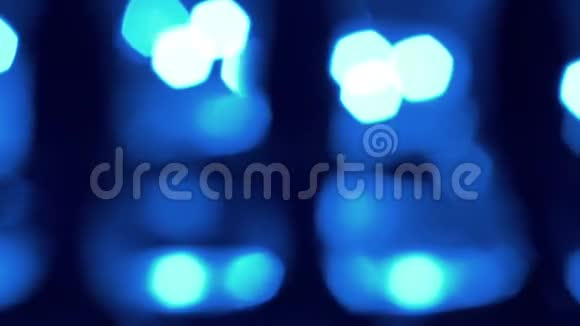 运动蓝灯背景视频的预览图