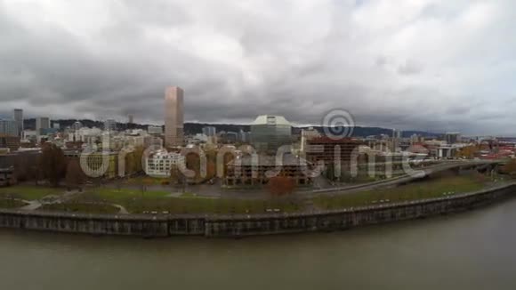 波特兰空中城市景观河高速公路视频的预览图