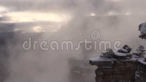 大峡谷冬季暴风雪视频的预览图