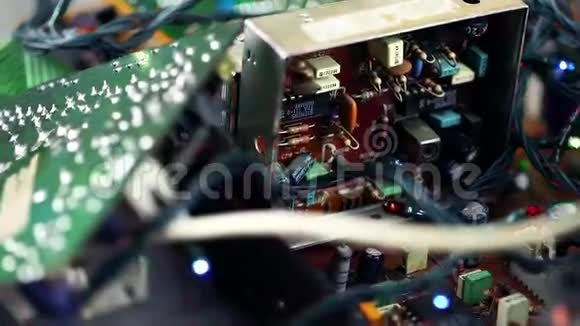 主板电子硬件技术视频的预览图