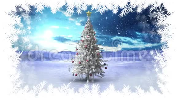 冬天的圣诞树和雪花视频的预览图