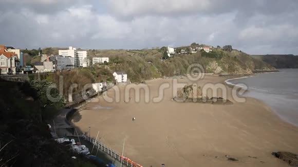 坦比海滩和彭布罗克郡海岸威尔士视频的预览图