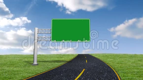 绿色的路标顶着蓝天视频的预览图
