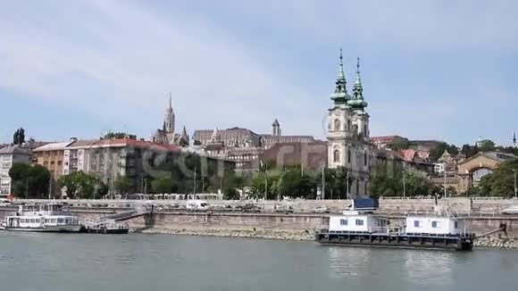 多瑙河布达佩斯城市景观视频的预览图