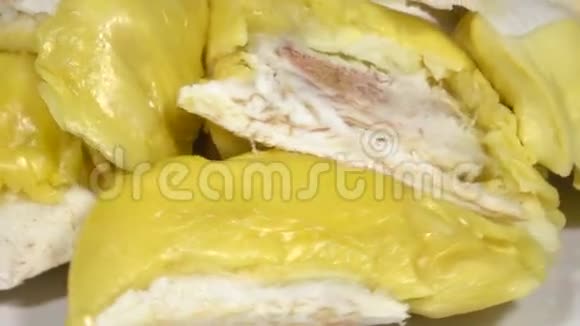 美味的黄色榴莲亚洲夏季水果视频的预览图