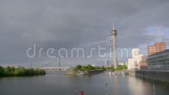 杜塞尔多夫的城市景观视频的预览图