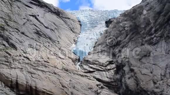 布列克斯达尔斯布雷恩布列克斯达尔冰川这是挪威大型乔斯特达尔斯布雷恩冰川的袖子视频的预览图