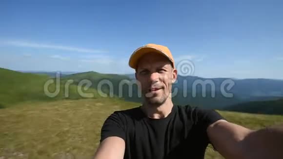 喀尔巴阡山的自拍视频的预览图