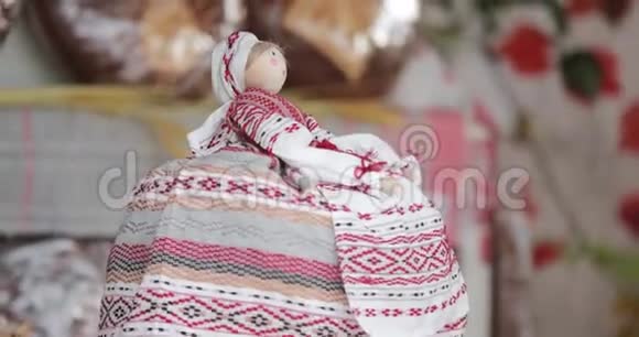 已定白俄罗斯传统菜肴煎饼东方传统民俗庆典的属性视频的预览图