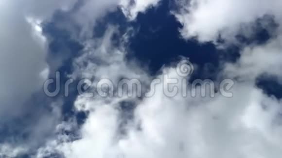 天空阴云密布视频的预览图