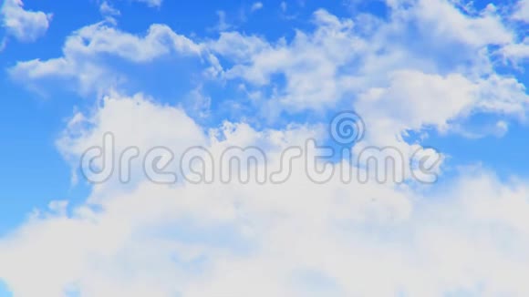 蓝天云和太阳循环动画背景绿色屏幕阿尔法视频的预览图