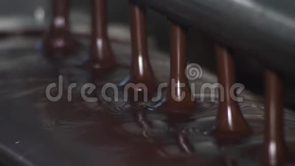巧克力生产线视频的预览图