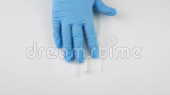 冠状病毒表面的清洁和消毒视频的预览图