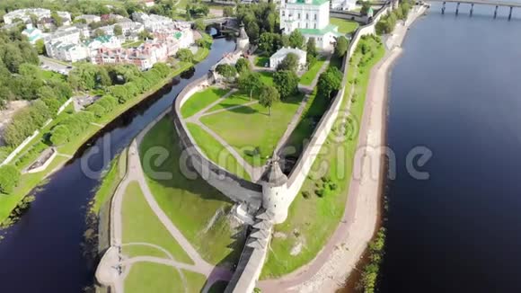 俄罗斯的普斯科夫克里姆林宫视频的预览图