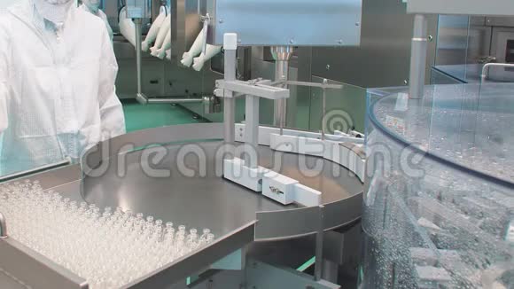医疗瓶在生产线上清洗消毒视频的预览图