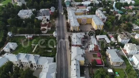 俄罗斯弗拉基米尔市的全貌空中观景视频的预览图