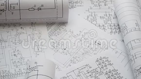 电气工程图纸数字万用表和铅笔视频的预览图