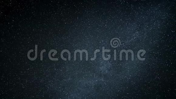 恒星延时夜空背景蓝色自然暗星系空间视频的预览图