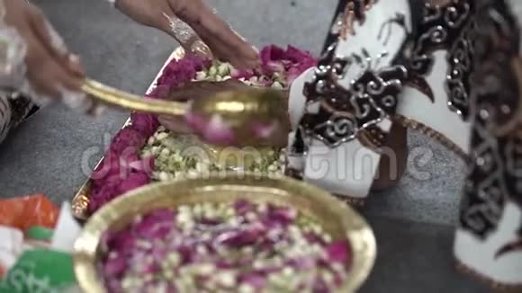 印尼传统婚礼冷瑟视频的预览图