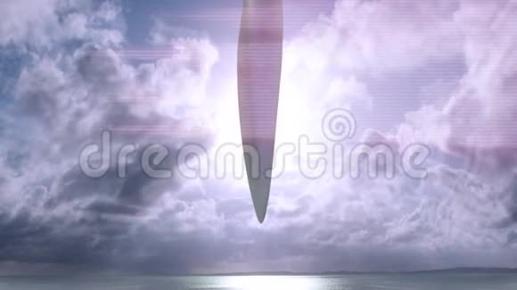 不明飞行物在海洋表面盘旋视频的预览图