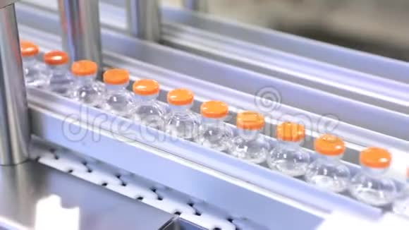 配药线上的无菌瓶和安瓿用药物密封安瓿注射用无菌胶囊视频的预览图