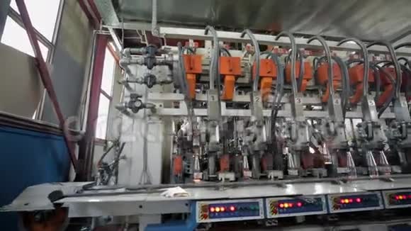 制瓶工业厂视频的预览图