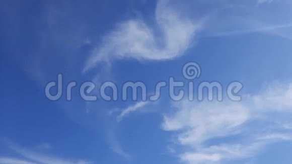 蓝天白云迷离阳光灿烂视频的预览图