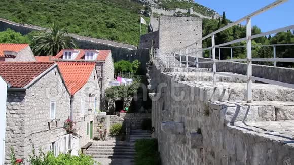 斯顿镇及其防御墙克罗地亚佩列萨克半岛视频的预览图