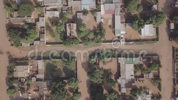 莫桑比克马托拉发展中简易住房的空中模式视频的预览图