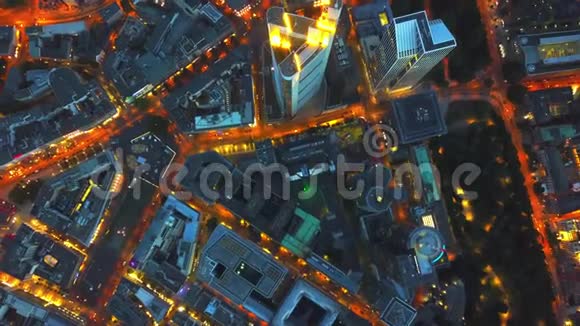空气法兰克福的鸟瞰汽车城市灯光交通运动视频的预览图
