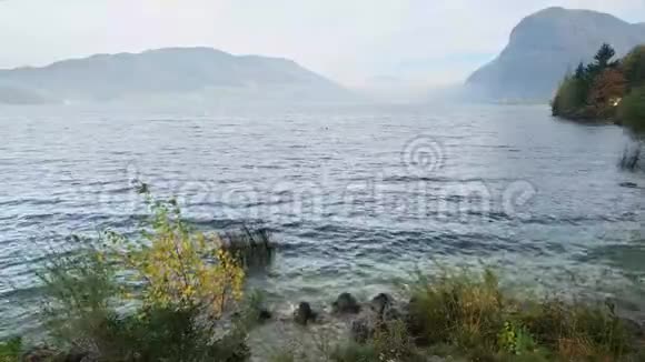 秋阿尔山蒙西湖景观萨尔茨卡梅尔古特上奥地利视频的预览图