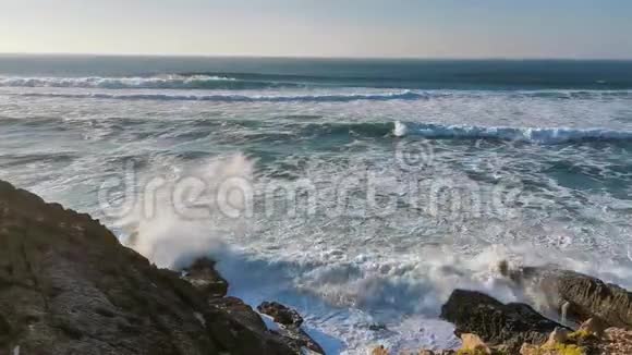 大浪海水景观细节视频的预览图