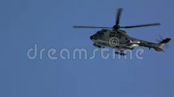 直升机黑天视频的预览图
