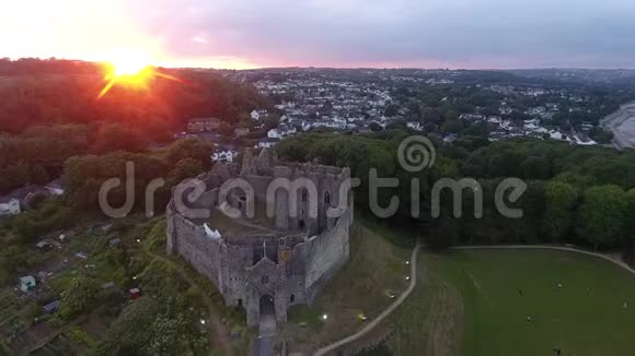奥斯特茅斯城堡日落视频的预览图