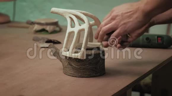 陶瓷车间做陶器视频的预览图