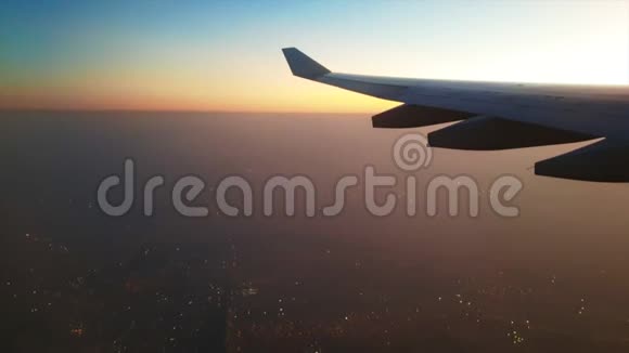 泰国清迈从飞机上看到的烟雾问题视频的预览图