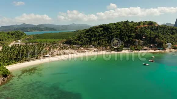 拉斯卡巴纳斯海滩埃尔尼多群岛和海滩有泻湖和岛屿的海岸自然和住区视频的预览图
