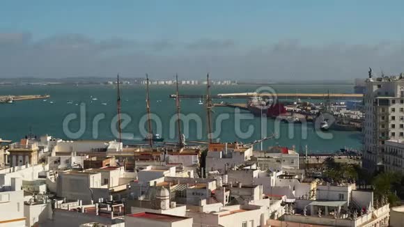 高船胡安塞巴斯蒂安埃尔卡诺卡迪兹出发2019年XCII邮轮西班牙视频的预览图